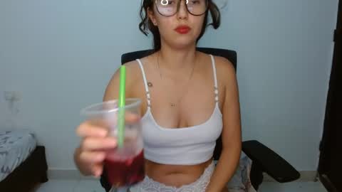 Snapshot of merly_14 chatting on 05/22/26, 03:46 merly_14 online show from 05/22/26, 03:46