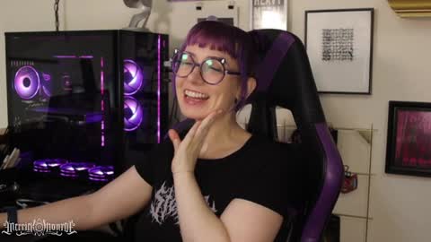 Snapshot of merrickmonroe chatting on 09/28/25, 08:03 merrick monroe online show from 09/28/25, 08:03