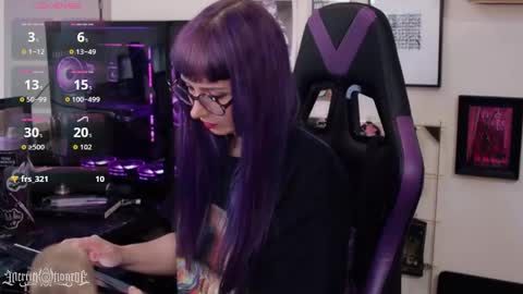 Snapshot of merrickmonroe chatting on 10/15/25, 08:53 merrick monroe online show from 10/15/25, 08:53