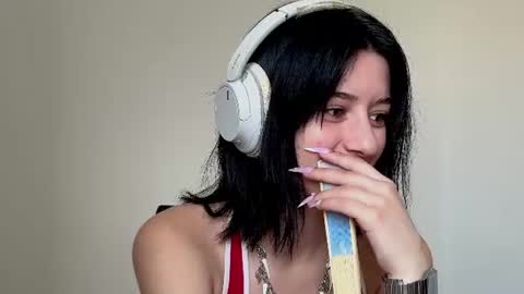 Isabella online show from 06/26/26, 11:25