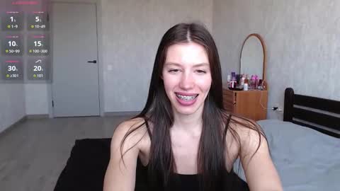 Emilia online show from 11/01/25, 11:34