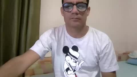 Nerd Latino online show from 10/28/25, 01:31