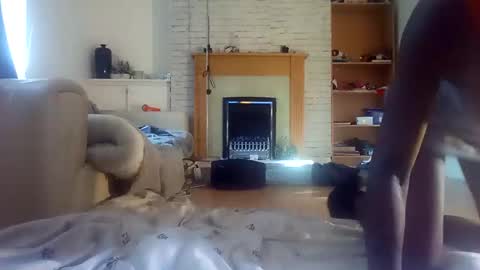 Snapshot of mertonalexis chatting on 02/05/25, 11:12 Alexismerton online show from 02/05/25, 11:12