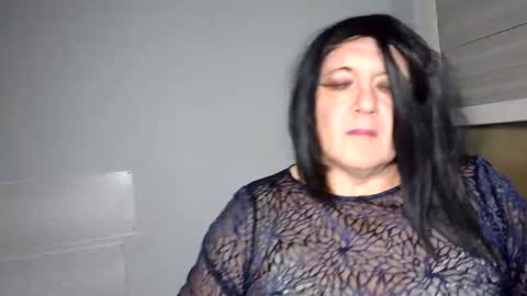 mery3881 online show from 12/02/25, 12:05