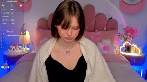 Snapshot of merylew chatting on 02/03/26, 06:40 Anna online show from 02/03/26, 06:40