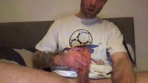 Snapshot of messageme11 chatting on 12/21/24, 12:09 messageme11 online show from 12/21/24, 12:09