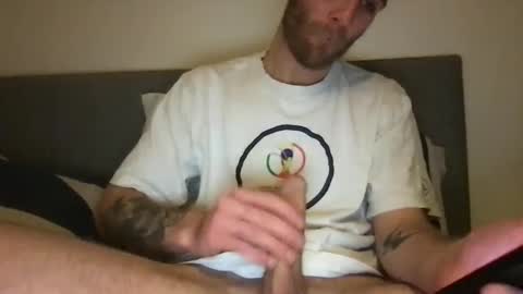 Snapshot of messageme11 chatting on 01/31/25, 08:43 messageme11 online show from 01/31/25, 08:43