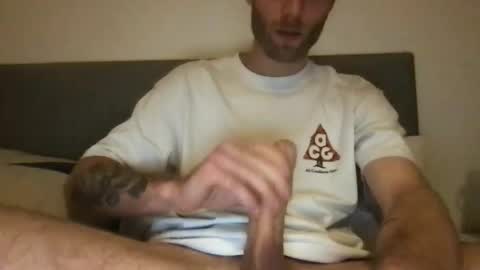 Snapshot of messageme11 chatting on 11/21/25, 06:28 messageme11 online show from 11/21/25, 06:28