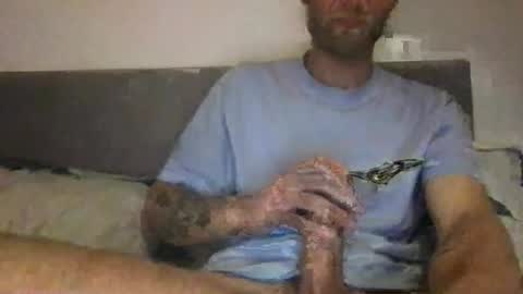 messageme11 online show from 06/12/26, 08:41