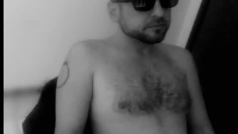 Snapshot of met4noi4 chatting on 06/19/26, 11:14 V online show from 06/19/26, 11:14