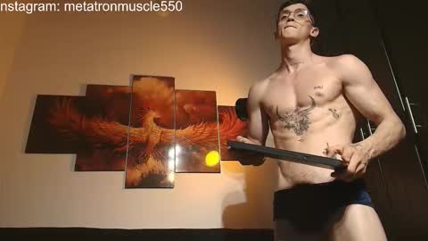 Snapshot of metatron_muscle chatting on 11/08/25, 02:23 Dany online show from 11/08/25, 02:23