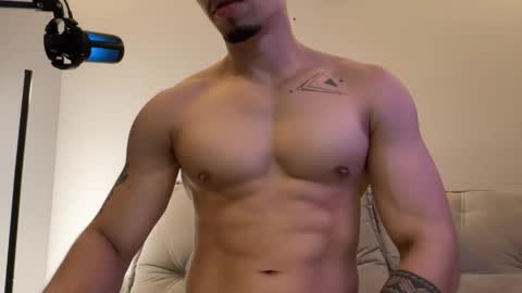 mettew22cm online show from 12/21/25, 06:09