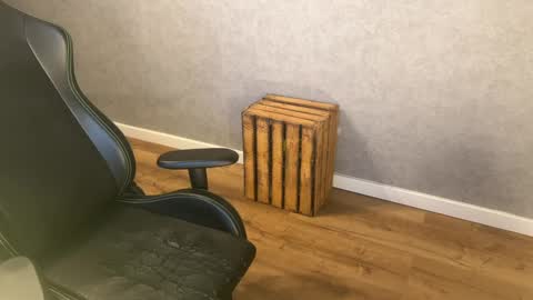 Snapshot of metu21 chatting on 02/26/25, 02:37 metu21 online show from 02/26/25, 02:37