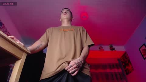 Jhon online show from 06/16/26, 01:19