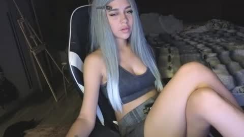 Snapshot of mezzalunaa chatting on 07/15/26, 08:47 vollmond online show from 07/15/26, 08:47