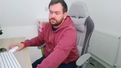 Snapshot of mg_of chatting on 11/05/25, 10:15 mg-of online show from 11/05/25, 10:15