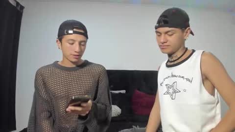 Snapshot of mhatias_ chatting on 10/02/25, 02:18 MATHIAS online show from 10/02/25, 02:18