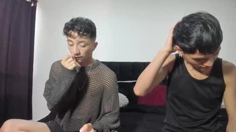 Snapshot of mhatias_ chatting on 10/06/25, 11:29 MATHIAS online show from 10/06/25, 11:29