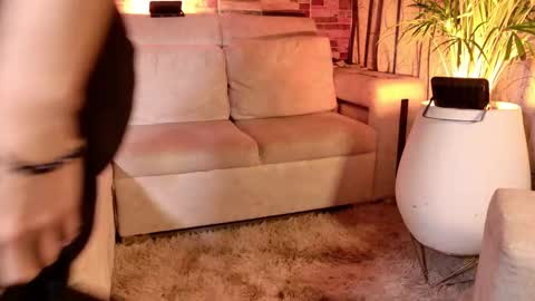 Snapshot of mhatias_ chatting on 02/02/26, 04:22 MATHIAS online show from 02/02/26, 04:22