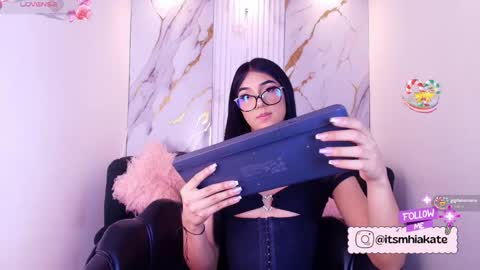 Mhia Kate online show from 05/18/26, 12:11