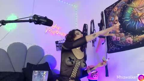 Snapshot of mhiacorleone chatting on 10/18/25, 09:21 Mistress Corleone online show from 10/18/25, 09:21