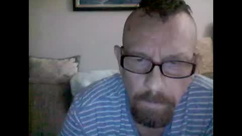 Snapshot of mhitch924 chatting on 05/24/26, 01:38 mhitch924 online show from 05/24/26, 01:38