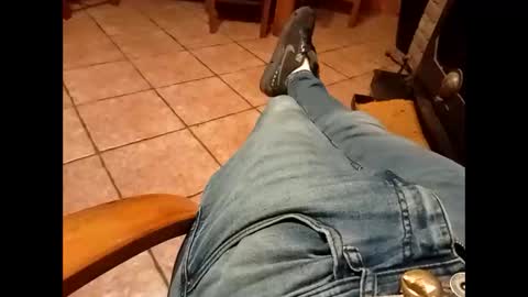 Snapshot of mhorny5 chatting on 11/04/25, 12:10 mhorny5 online show from 11/04/25, 12:10