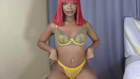 mi_dulcee online show from 04/07/26, 10:42
