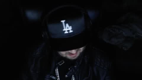 Snapshot of mi_vida21 chatting on 11/07/25, 05:02 just ask online show from 11/07/25, 05:02