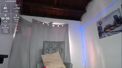 Mia online show from 12/15/24, 07:42