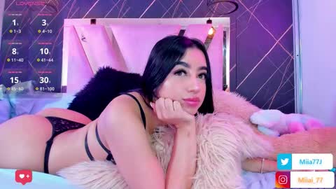 Snapshot of mia77_ chatting on 12/05/25, 04:54 Mia online show from 12/05/25, 04:54