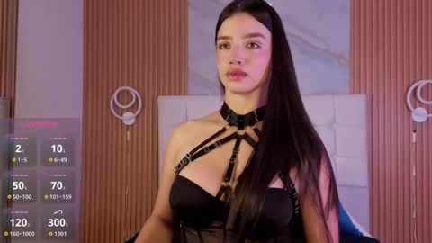 mia online show from 11/07/25, 06:08