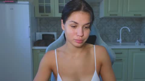 Mia online show from 10/07/25, 03:47