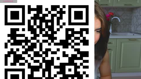 Mia online show from 05/27/26, 08:44