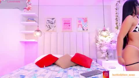 mia__bailey_ online show from 03/18/26, 03:09