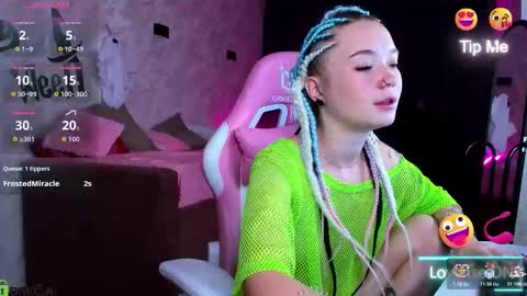 Snapshot of mia__caprice chatting on 11/02/25, 12:57 Mia GMT7 Mon Tue Wen Thur 1000am-0300pm Sat 0300am-0900am online show from 11/02/25, 12:57