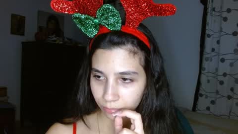 Mia online show from 12/31/24, 11:06