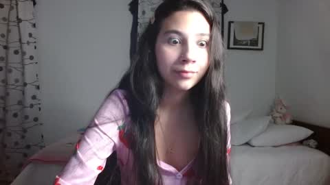 Mia online show from 01/17/25, 01:04