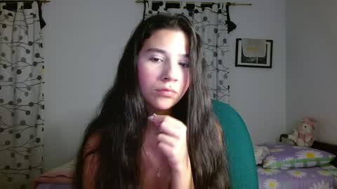 Mia online show from 02/04/25, 11:16