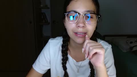 Mia online show from 02/04/26, 04:18