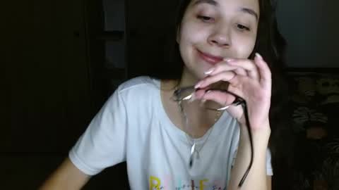 Mia online show from 05/07/26, 04:51