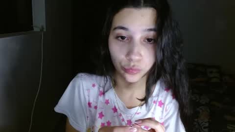 Mia online show from 06/04/26, 04:51