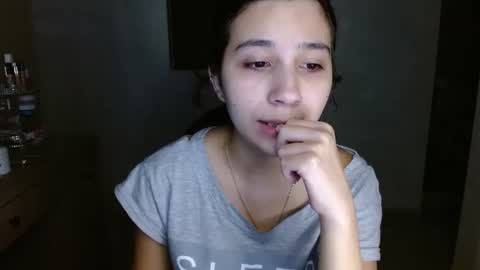 Mia online show from 07/04/26, 05:35