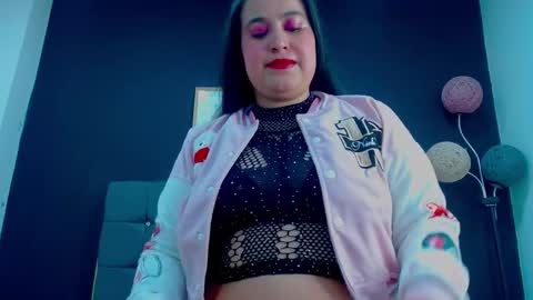 Snapshot of mia__xx1 chatting on 09/29/25, 09:30 C A L L M E M I A online show from 09/29/25, 09:30