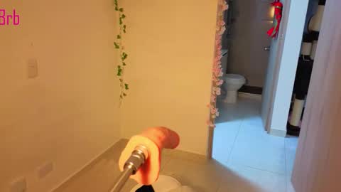 Snapshot of mia_adams66 chatting on 11/17/25, 02:28 Mia adams online show from 11/17/25, 02:28