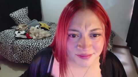 mia online show from 05/05/26, 09:56
