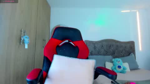 Snapshot of mia_adamsxxx chatting on 06/09/26, 10:54 mia_adamsxxx online show from 06/09/26, 10:54