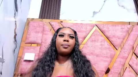 Mia online show from 07/02/26, 11:49