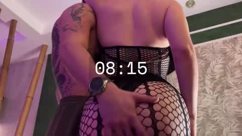 Snapshot of mia_andre chatting on 11/24/25, 06:35 Andre and Mia online show from 11/24/25, 06:35