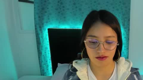 Mia  Angels online show from 09/17/25, 08:32